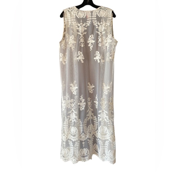 Beautiful Scully Embroidered Swimsuit Coverup Kimono Sheer Excellent Condition. - Picture 13 of 14
